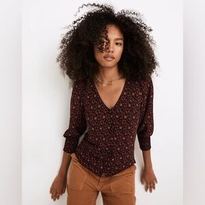 Madewell (Re)sourced Georgette Smocked-Cuff Button-Front Top in Orchard Floral